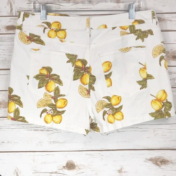 Forever 21 Lemon White Shorts Size 14 - Picture 3 of 5